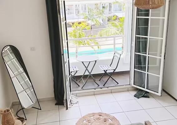 Duplex Climatisé Avec Piscine