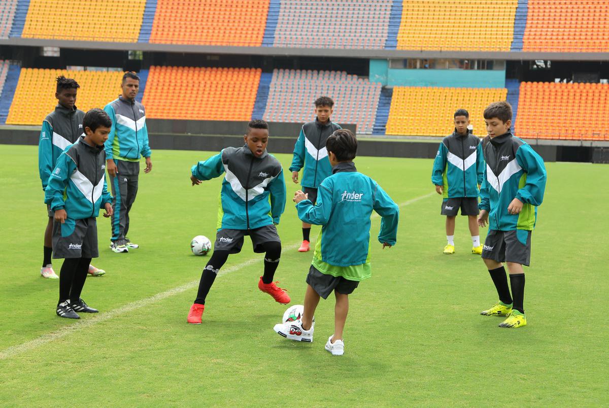 En Medellín hay talento: 13 futbolistas menores de edad viajarán a Corea para representar a Colombia en torneo internacional En Medellín hay talento: 13 futbolistas menores de edad viajarán a Corea para representar a Colombia en torneo internacional