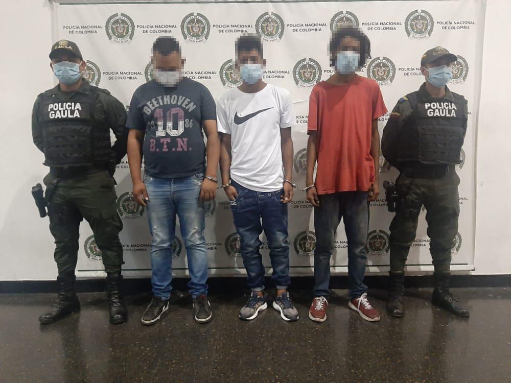 Operativos contra la extorsión dejan tres capturas y la aprehensión de dos menores 