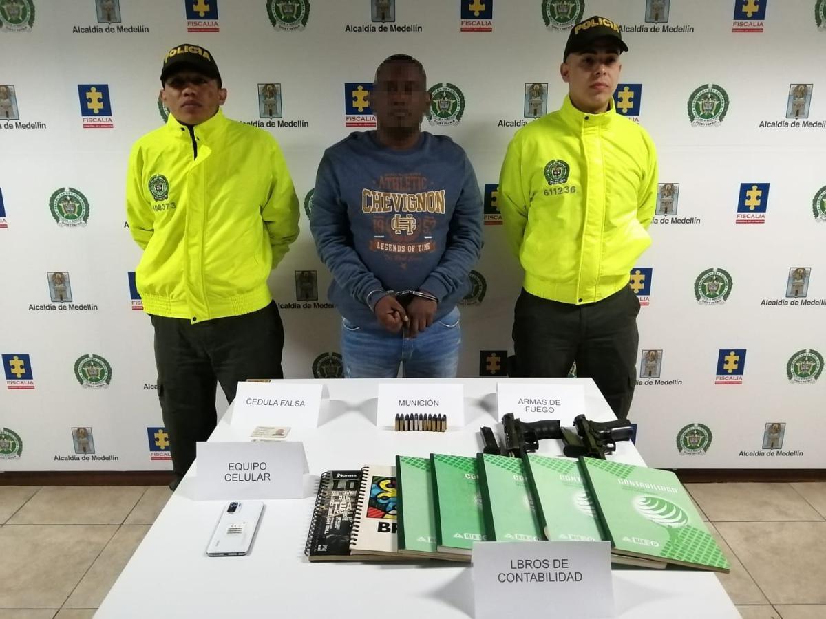 Investigación especializada llevó a la captura de dos enlaces del “Clan del Golfo” en Medellín 