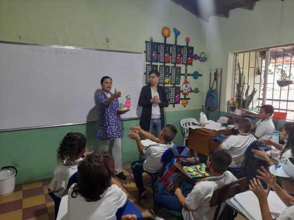 Con sensibilizaciones, Bello fortalece capacidades para atención a población sorda Con sensibilizaciones, Bello fortalece capacidades para atención a población sorda