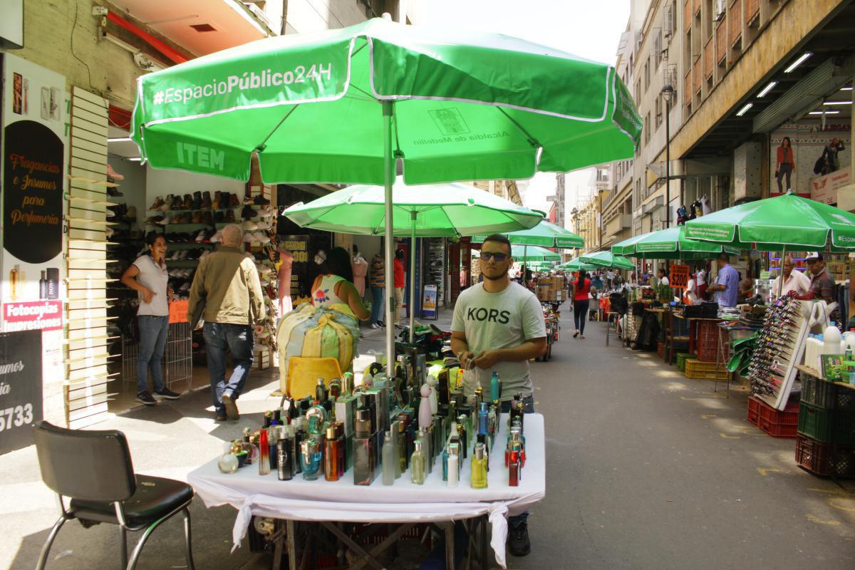 Con la firma de acuerdo ciudadano, la Alcaldía de Medellín entrega la Intervención Territorial Estratégica en la calle Boyacá Con la firma de acuerdo ciudadano, la Alcaldía de Medellín entrega la Intervención Territorial Estratégica en la calle Boyacá