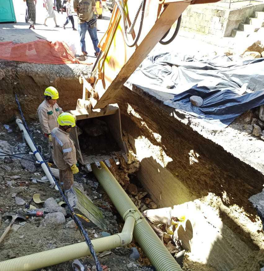 La Alcaldía de Medellín recupera zona afectada por hundimiento de la vía en un sector de Castilla 
