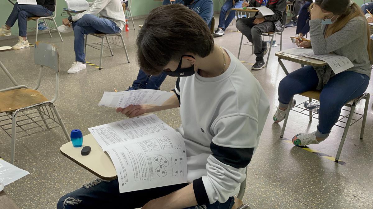 Por tercer año consecutivo la Alcaldía de Medellín pagó las Pruebas Saber 11, esta vez para 22.720 estudiantes Por tercer año consecutivo la Alcaldía de Medellín pagó las Pruebas Saber 11, esta vez para 22.720 estudiantes