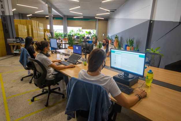 La Oficina Pública de Empleo de la Alcaldía de Medellín ha conectado laboralmente a 18.000 personas en 2022 La Oficina Pública de Empleo de la Alcaldía de Medellín ha conectado laboralmente a 18.000 personas en 2022