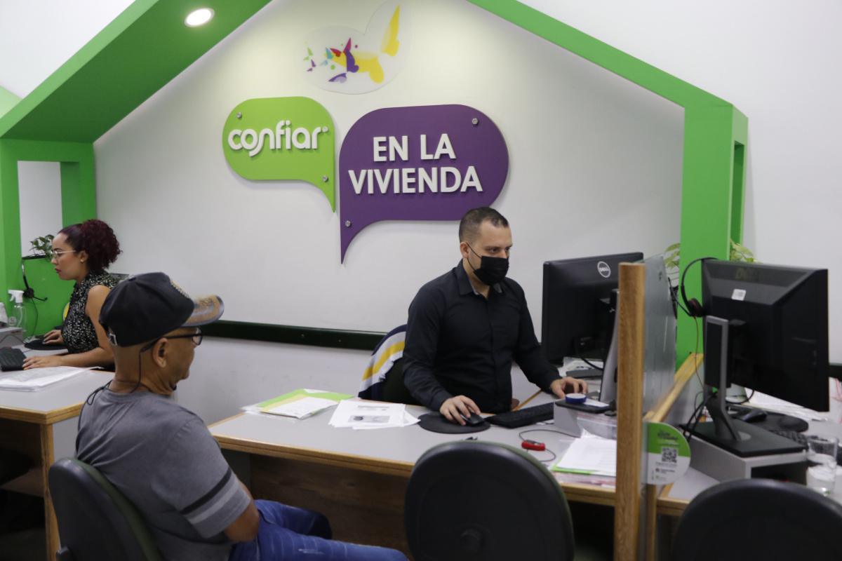 Más de 10.000 personas mayores reciben apoyos económicos por parte de la Administración Distrital