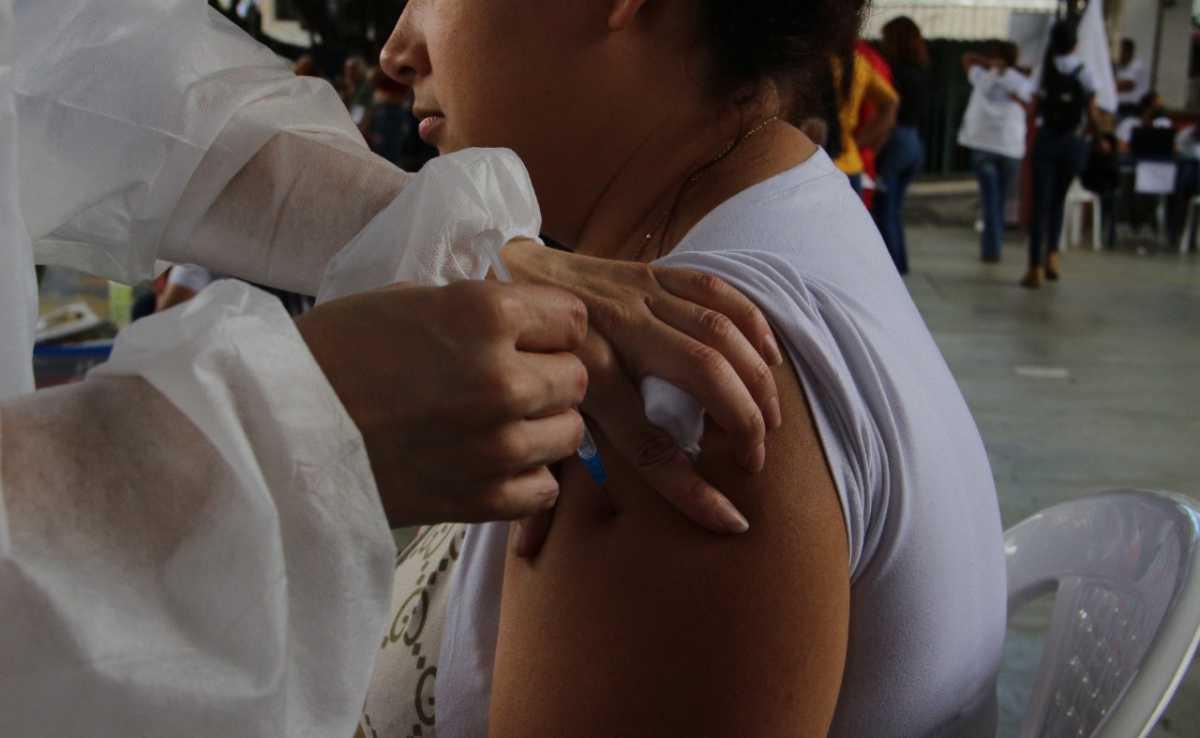 La vacunación contra el Covid-19 sigue siendo una prioridad en Bello