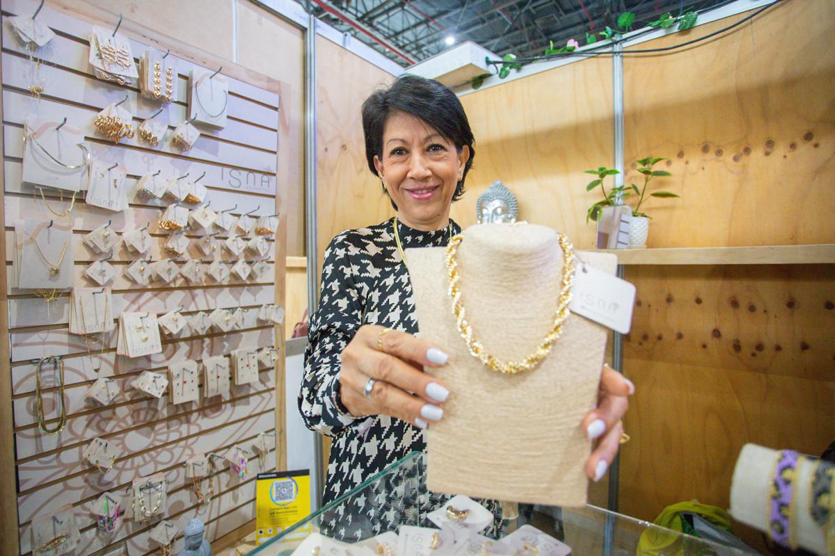 En Amor y Amistad, la Administración Distrital invita a apoyar el talento de los emprendedores de Compra Hecho en Medellín