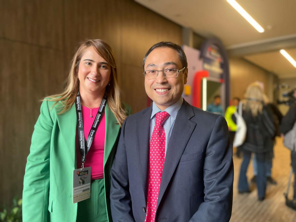 La Transformación Educativa de Medellín se da a conocer en la novena Cumbre Líderes por la Educación La Transformación Educativa de Medellín se da a conocer en la novena Cumbre Líderes por la Educación