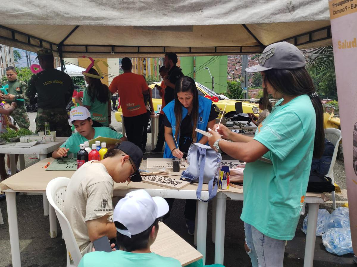 Con Tomarnos el Mundo, el Distrito llegará 30.000 personas para prevenir el uso y abuso de sustancias psicoactivas Con Tomarnos el Mundo, el Distrito llegará 30.000 personas para prevenir el uso y abuso de sustancias psicoactivas