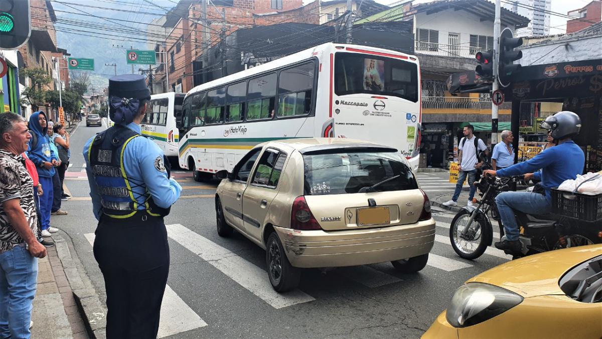 Nuevas disposiciones sobre tránsito y parqueo de vehículos en Bello Nuevas disposiciones sobre tránsito y parqueo de vehículos en Bello