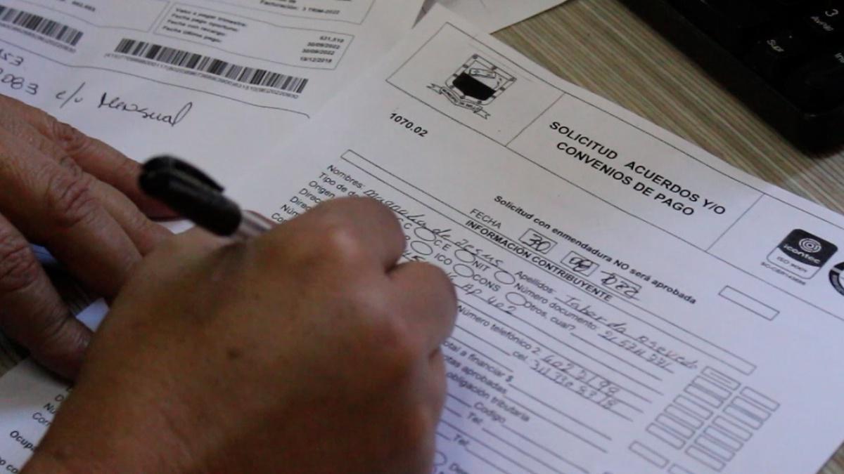 Morosos de impuestos y multas de tránsito podrán retomar acuerdos de pago en Bello