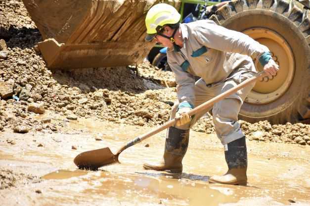 Con más de 40 intervenciones en quebradas, la Administración Distrital mitiga riesgos por lluvias en Medellín