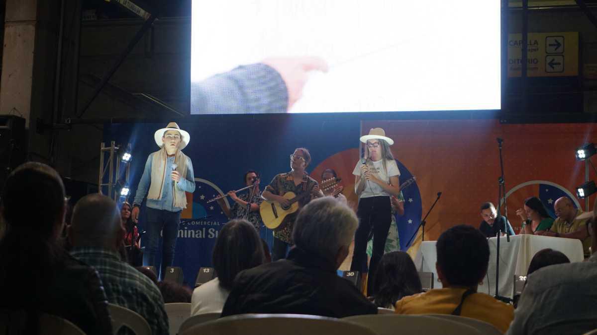 Con el primer Festival Nacional Juvenil de la Trova, Medellín sigue apostando por la preservación de sus tradiciones