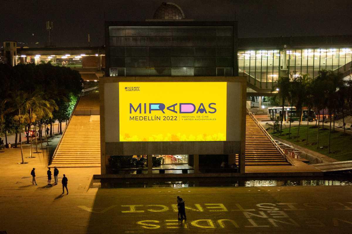 Con más de 100 títulos y una variada agenda de actividades académicas inicia Miradas Medellín