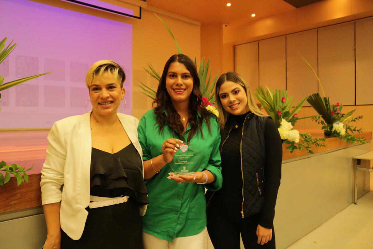 La Alcaldía de Medellín reconoció los liderazgos trans en la ciudad y avanza en la garantía de sus derechos La Alcaldía de Medellín reconoció los liderazgos trans en la ciudad y avanza en la garantía de sus derechos