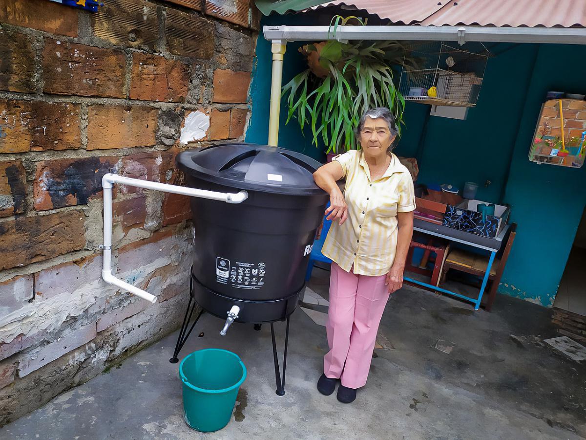 426 familias de Medellín se han beneficiado con la estrategia Hogares Sostenibles 426 familias de Medellín se han beneficiado con la estrategia Hogares Sostenibles