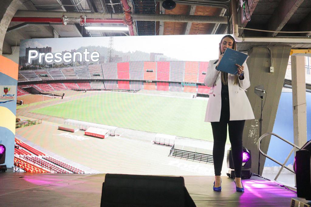 Más de 150 venteros conocieron avances y logros en la modernización de la Unidad Deportiva Atanasio Girardot  Más de 150 venteros conocieron avances y logros en la modernización de la Unidad Deportiva Atanasio Girardot