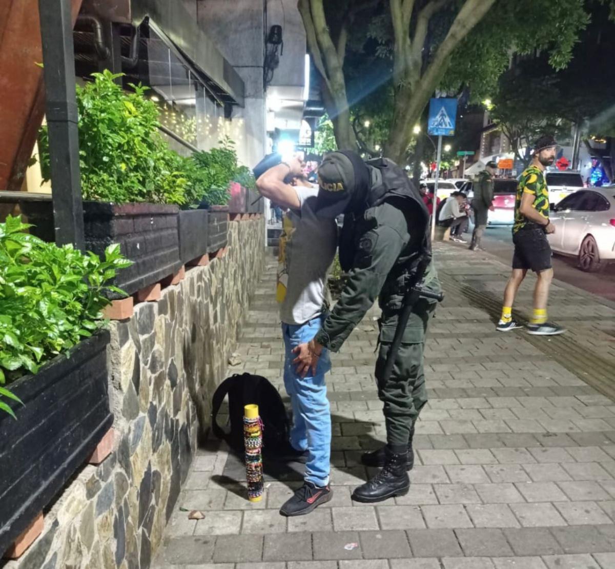 Con motivo de las celebraciones navideñas, se intensificarán los operativos contra licor adulterado, venta de pólvora y prevención de riñas en Medellín