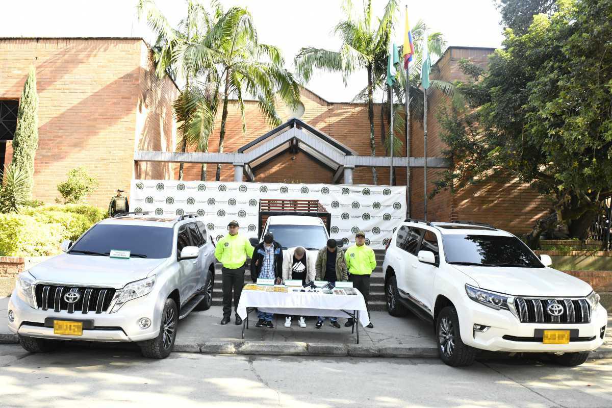 Segundo golpe al hurto de automotores en 2023 deja tres capturas y recuperación de vehículos de alta gama 