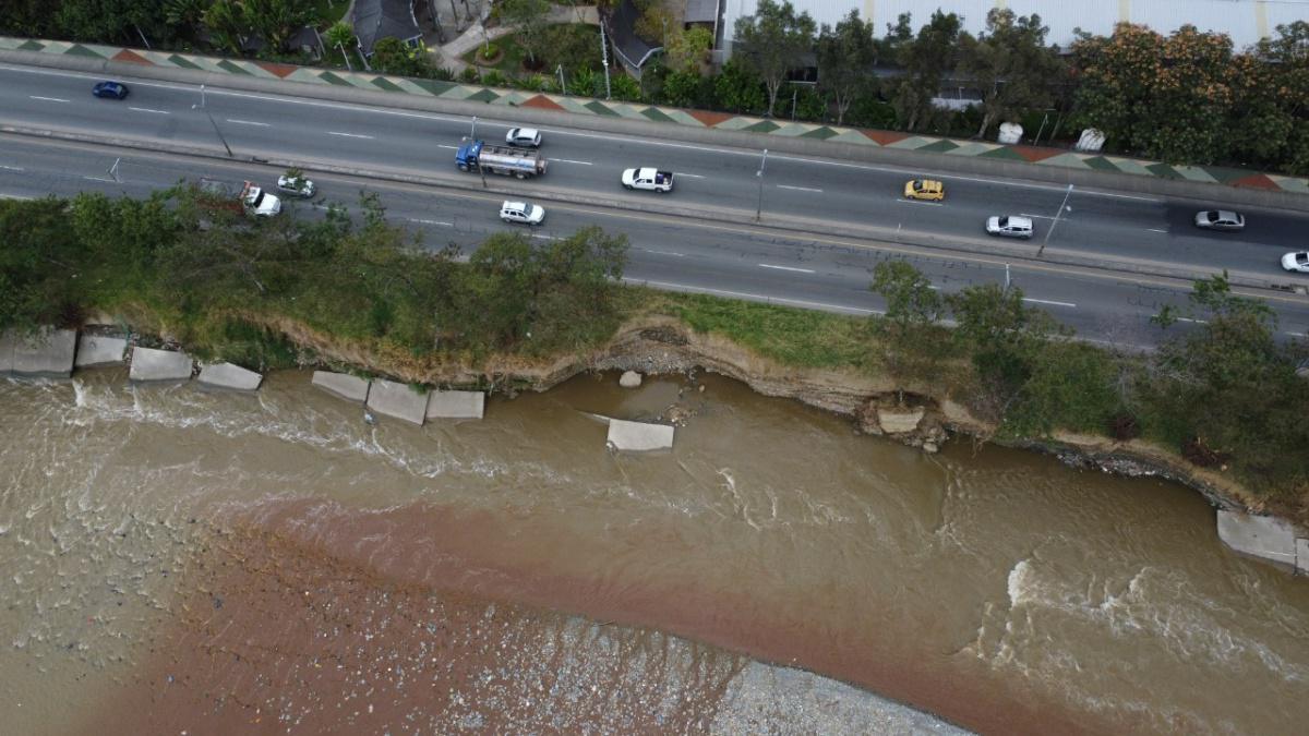 Alcaldía de Bello alerta sobre socavación del río Medellín 