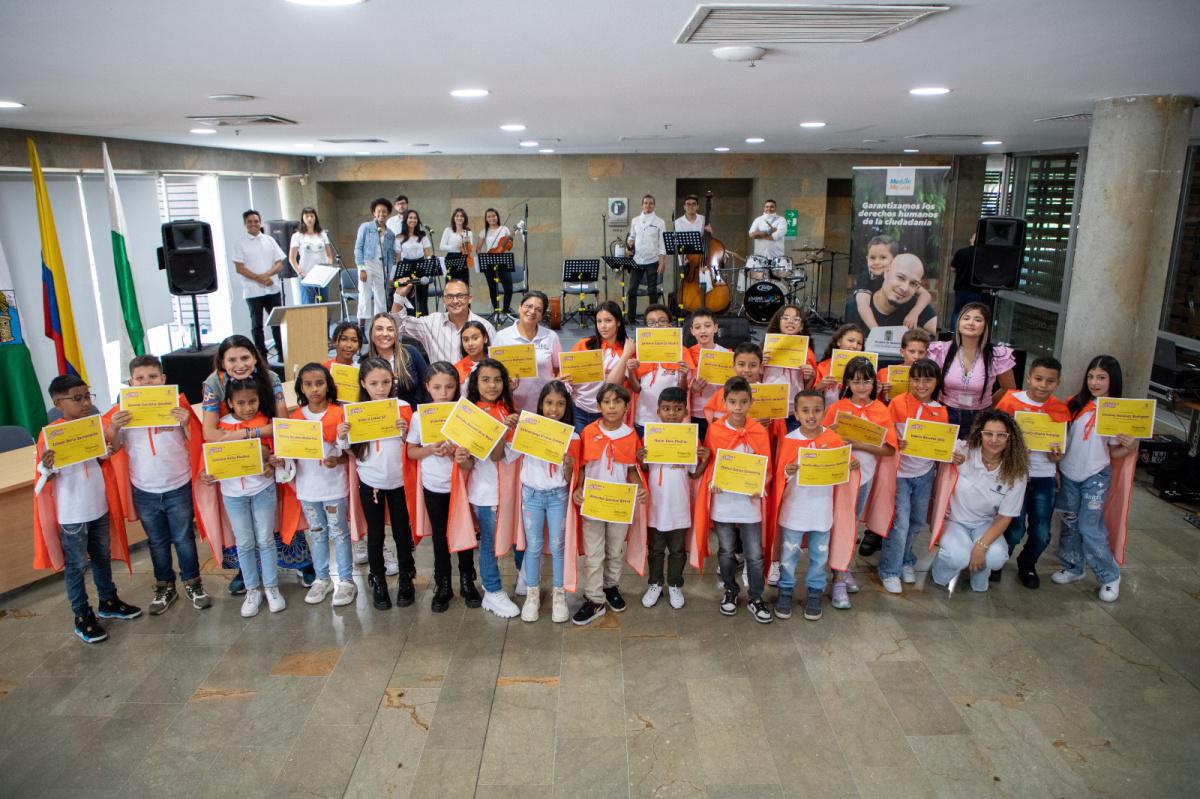 Medellín instaló la Mesa Distrital de Derechos Humanos de niñas y niños 