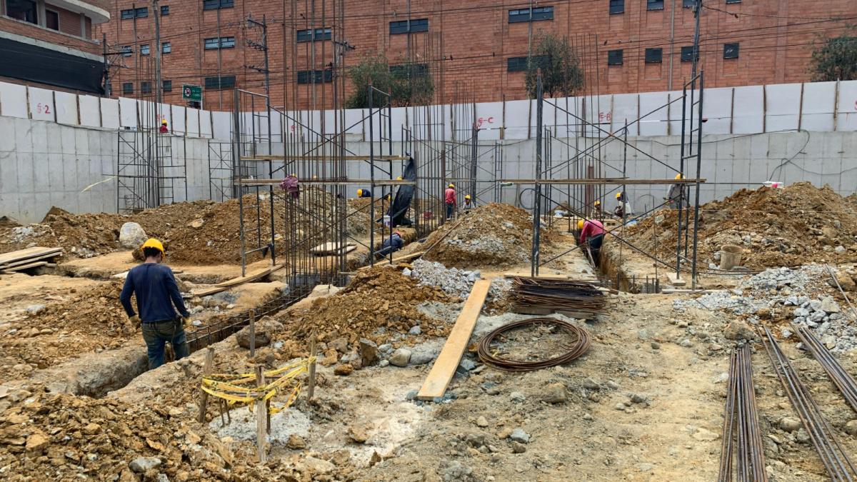 A buen ritmo avanzan las obras de la Plaza de Mercado de Bello 