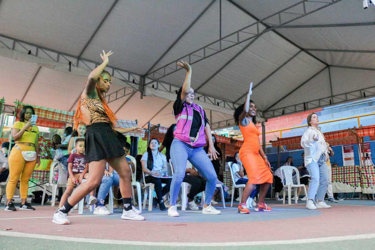 Mujeres de Medellín conmemoran el 8M con actividades culturales y acceso a la oferta institucional Mujeres de Medellín conmemoran el 8M con actividades culturales y acceso a la oferta institucional