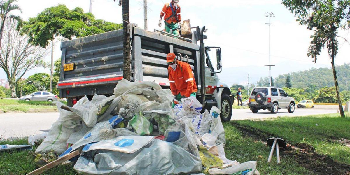 Medellín es la primera ciudad del país que recogerá escombros gratis en cada hogar para proteger el espacio público