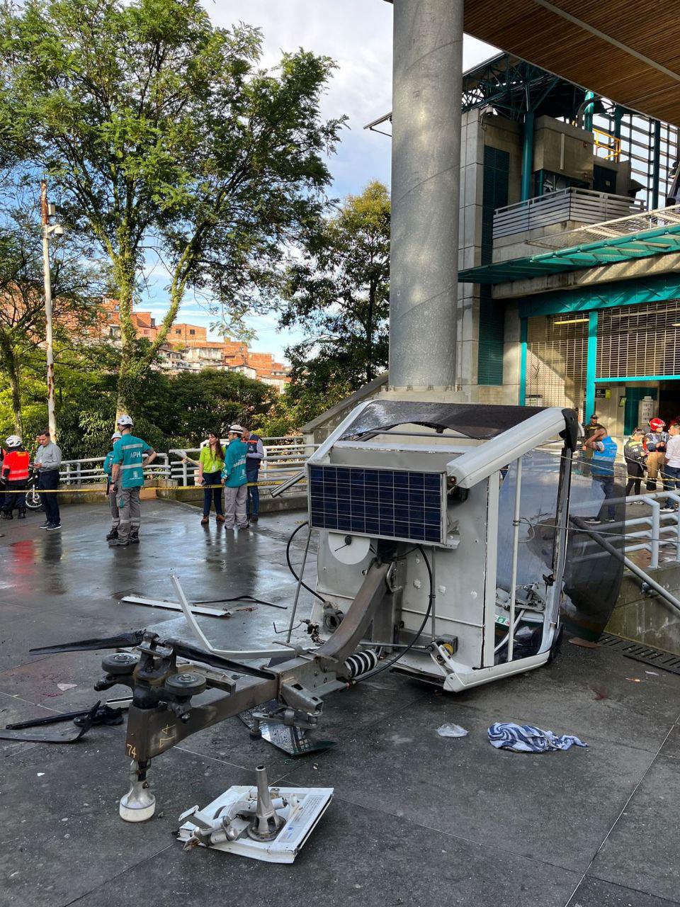 Tragedia en Medellín: Una Persona Muerta y Varias Heridas por Caída de Cabina del Metrocable Tragedia en Medellín: Una Persona Muerta y Varias Heridas por Caída de Cabina del Metrocable