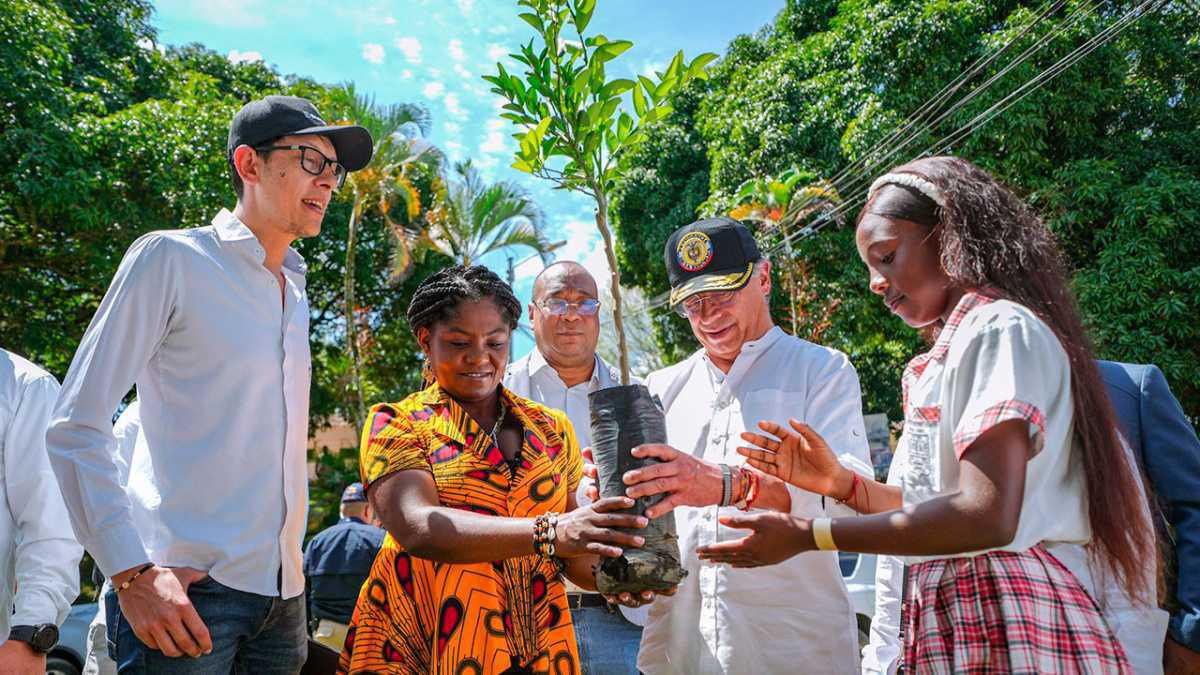 Petro: 'Este será el gobierno que le abrió las puertas de la educación a la juventud colombiana Petro: 'Este será el gobierno que le abrió las puertas de la educación a la juventud colombiana