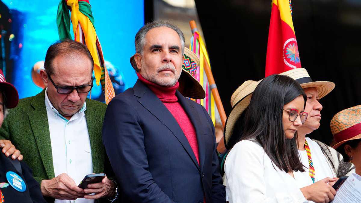 Consulta Popular va ‘sí o sí’: Ministro Benedetti confirma 12 preguntas listas Consulta Popular va ‘sí o sí’: Ministro Benedetti confirma 12 preguntas listas