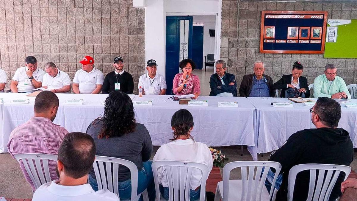 Estructuras armadas extienden piloto contra extorsión en 45 barrios de Medellín, Bello e Itagüí Estructuras armadas extienden piloto contra extorsión en 45 barrios de Medellín, Bello e Itagüí