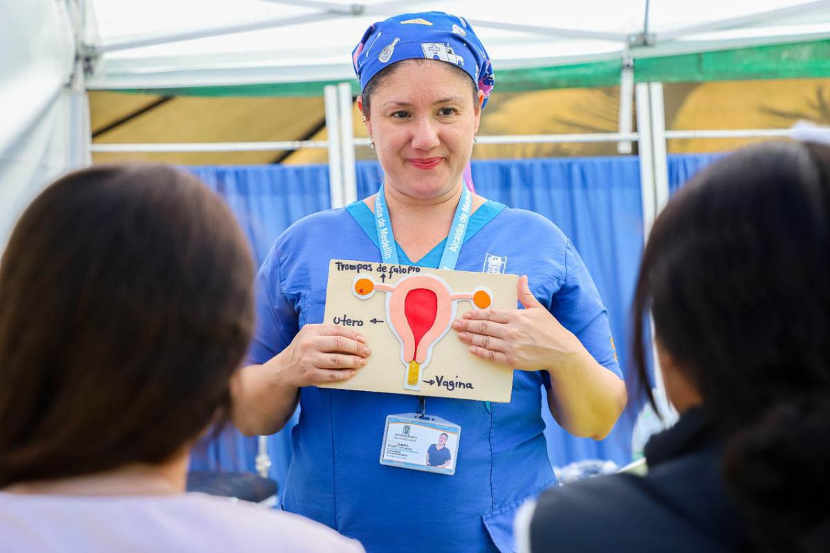Medellín intensifica lucha contra el cáncer de cuello uterino con vacunación y tamizajes gratuitos Medellín intensifica lucha contra el cáncer de cuello uterino con vacunación y tamizajes gratuitos
