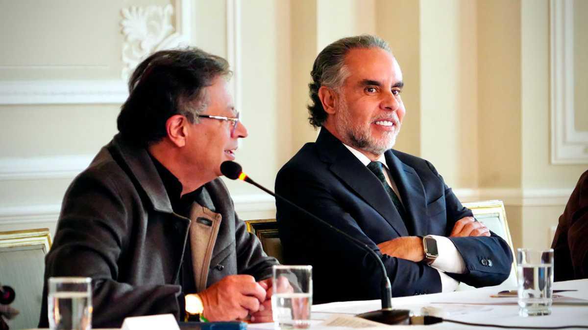 Gobierno estudia subsidiar horas extras nocturnas de pymes para aliviar su carga financiera Gobierno estudia subsidiar horas extras nocturnas de pymes para aliviar su carga financiera