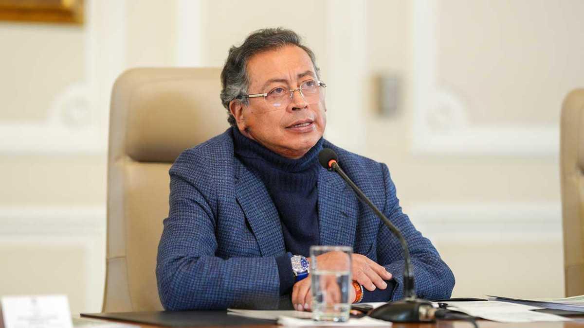 Petro anuncia Consulta Popular: “El 1° mayo radicamos la voz del pueblo en el Senado” Petro anuncia Consulta Popular: “El 1° mayo radicamos la voz del pueblo en el Senado”