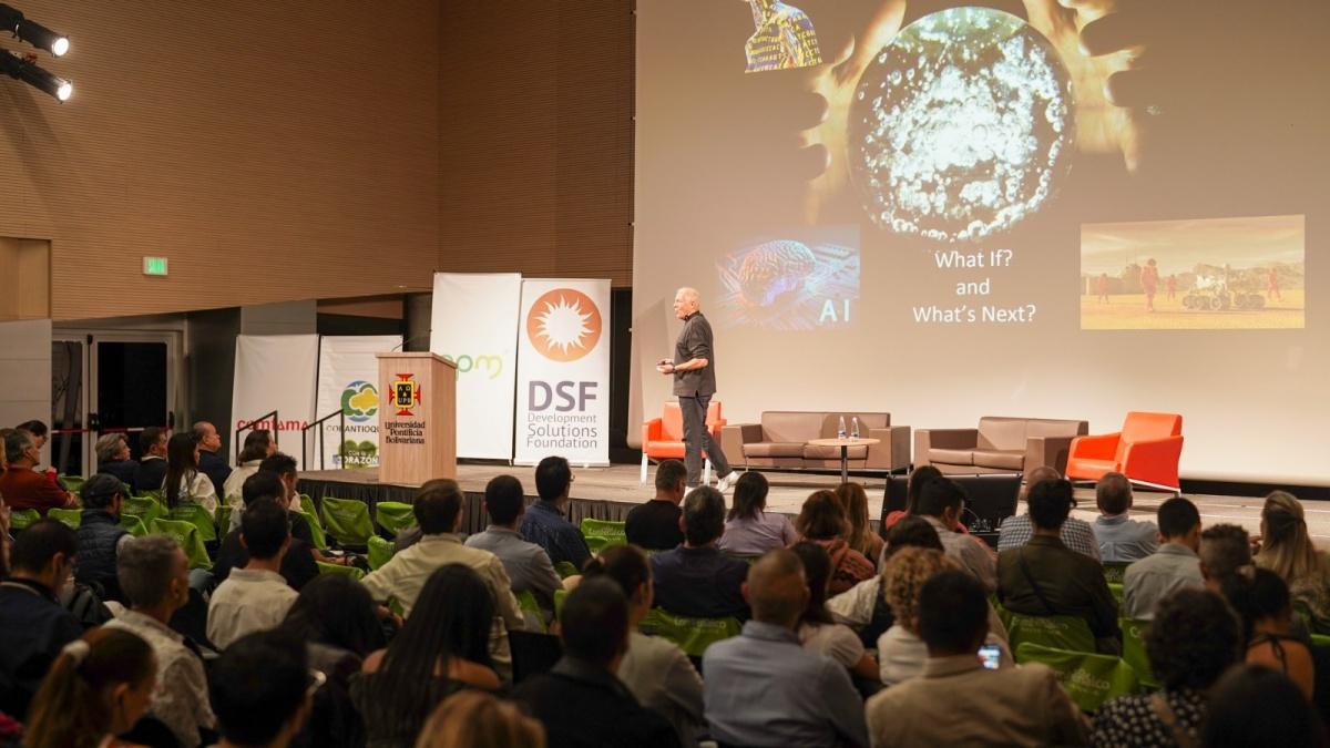 Medellín se pone 'inteligente': Expertos globales debatirán cómo usar IA para negocios y startups"