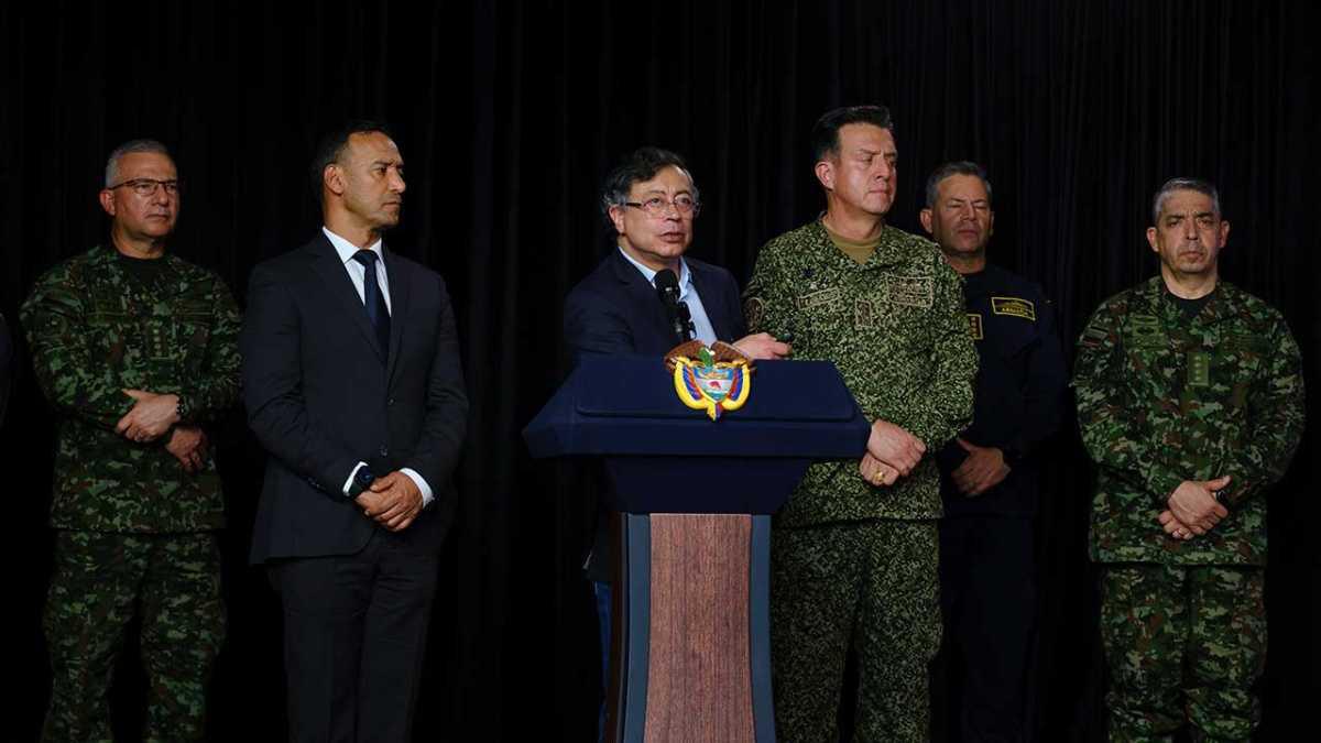 Presidente Petro Denunciará a ‘Iván Mordisco’ ante Corte Penal Internacional por Reclutamiento de Menores Presidente Petro Denunciará a ‘Iván Mordisco’ ante Corte Penal Internacional por Reclutamiento de Menores