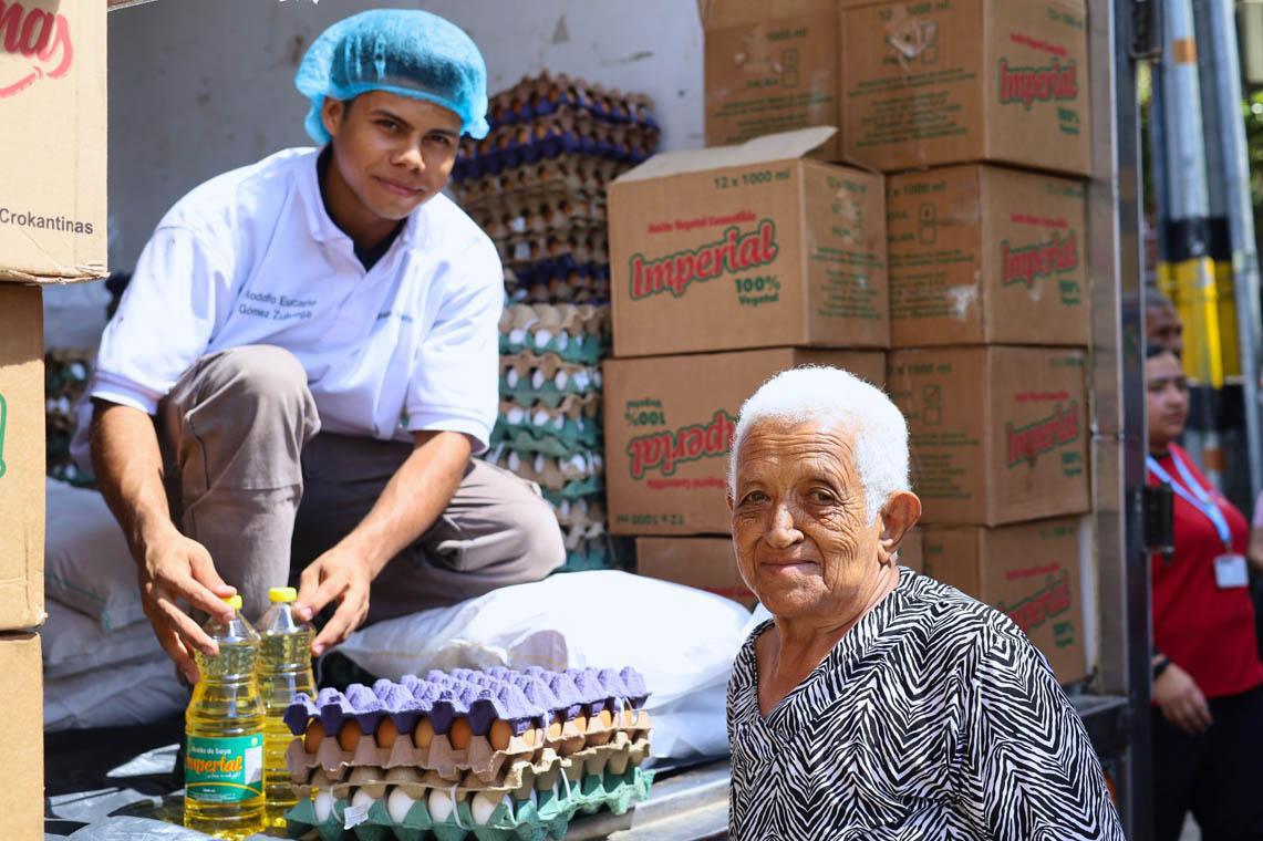 Medellín Le Declara la Guerra al Hambre: 29 Mil Hogares Recibieron Ayuda Alimentaria en 2025 Medellín Le Declara la Guerra al Hambre: 29 Mil Hogares Recibieron Ayuda Alimentaria en 2025