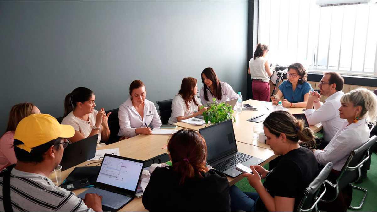 Le Están Metiendo Plática al Agua: $600.000 Millones para La Guajira Le Están Metiendo Plática al Agua: $600.000 Millones para La Guajira