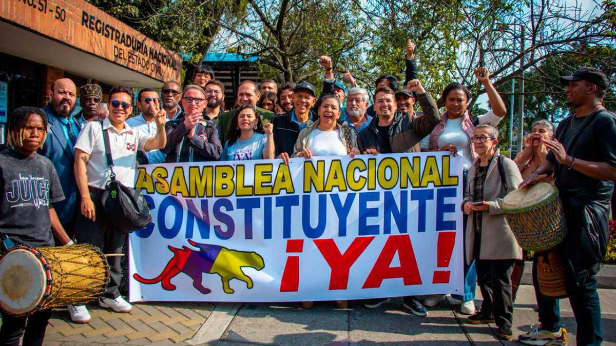 Arranca el Proceso: Se Inscribió Comité para Convocar a una Asamblea Nacional Constituyente Arranca el Proceso: Se Inscribió Comité para Convocar a una Asamblea Nacional Constituyente