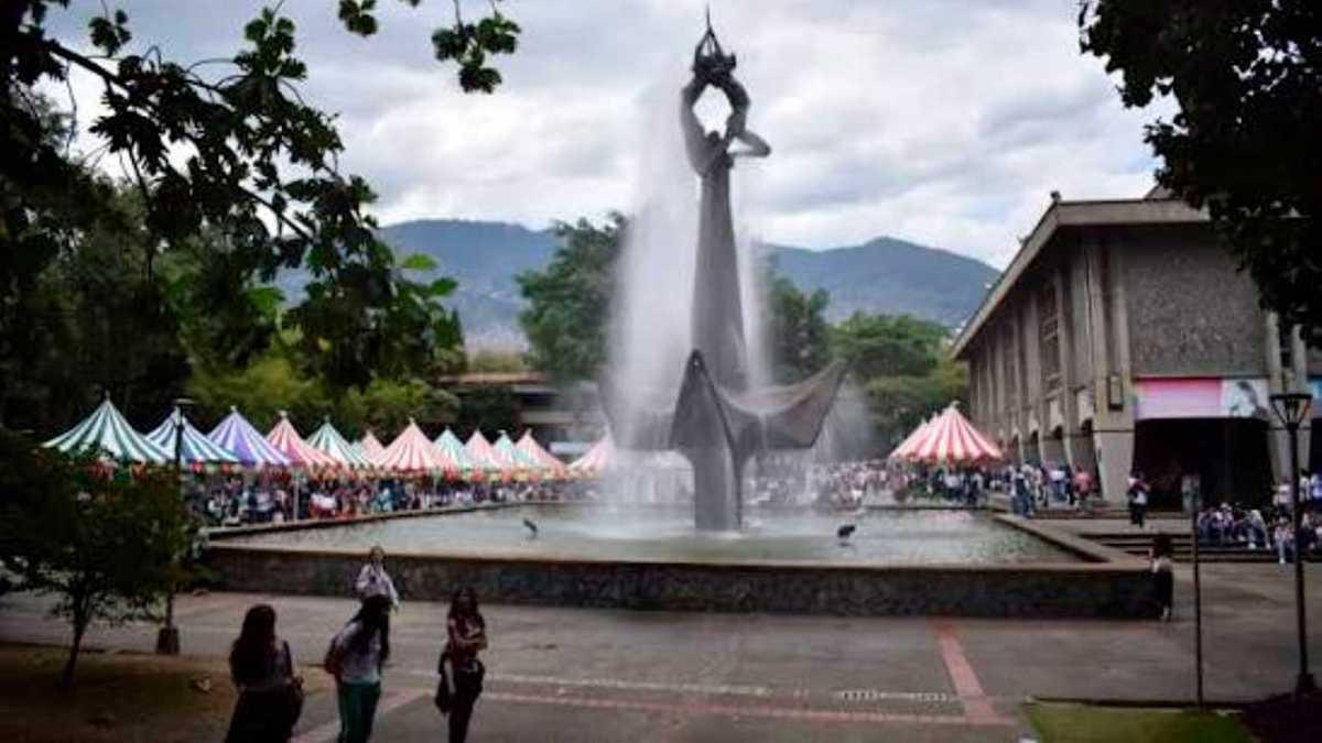 ¡Salvavidas de $70.000 Millones! Petro Anuncia Giro Histórico para la U. de Antioquia