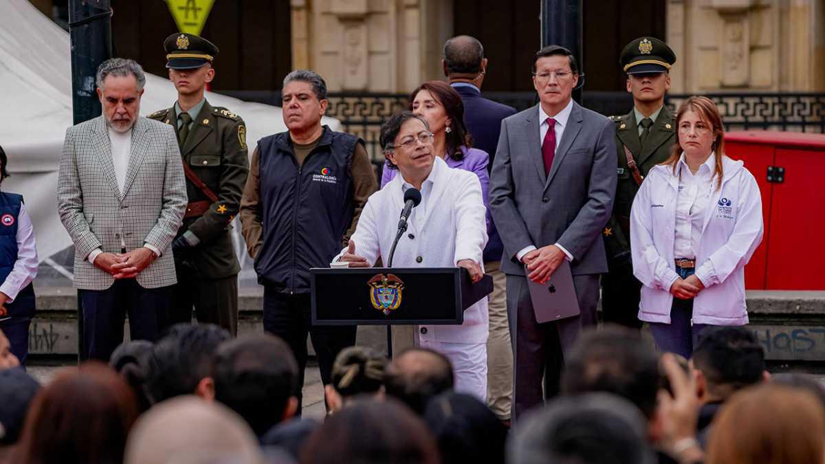 Presidente Petro Denuncia "Trato de Fraude" para las Presidenciales y Apunta a Procuraduría y Registraduría Presidente Petro Denuncia "Trato de Fraude" para las Presidenciales y Apunta a Procuraduría y Registraduría