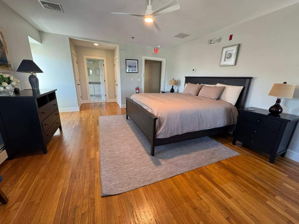 The Figurehead Apartments and Penthouse The Figurehead Apartments and Penthouse