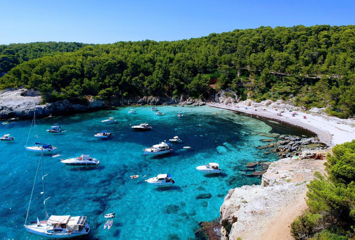 Menorca, la isla donde el tiempo se detiene... ¡Descúbrela! Menorca, la isla donde el tiempo se detiene... ¡Descúbrela!