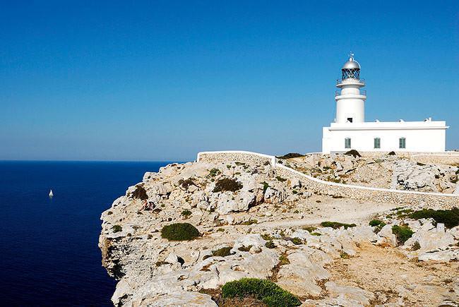 Menorca, la isla donde el tiempo se detiene... ¡Descúbrela! Menorca, la isla donde el tiempo se detiene... ¡Descúbrela!