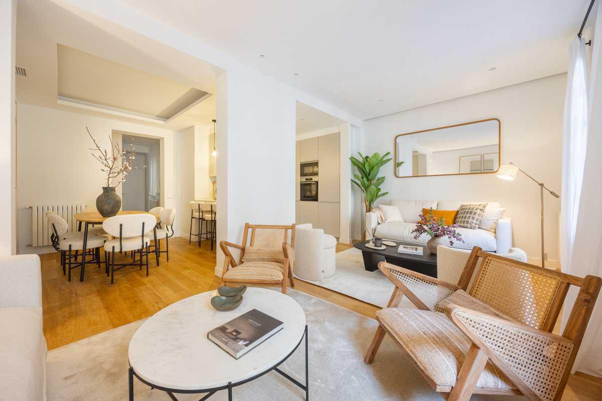 Piso Exclusivo en el Corazón de Jerónimos. Madrid