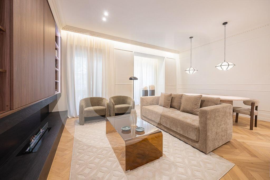 Estupenda vivienda a estrenar en Velázquez 