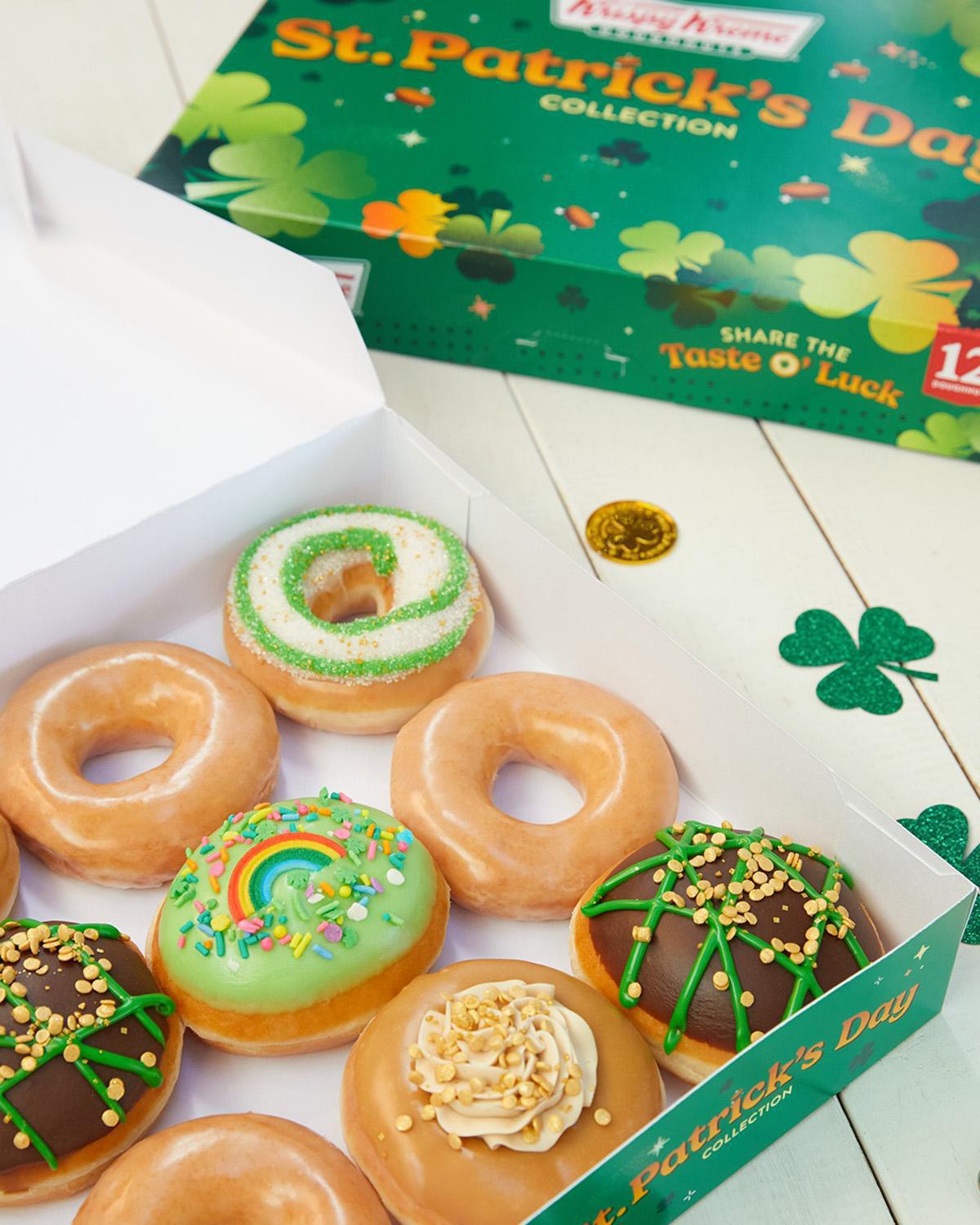 Krispy Kreme dévoile une collection de donuts très colorés pour la Saint-Patrick Krispy Kreme dévoile une collection de donuts très colorés pour la Saint-Patrick