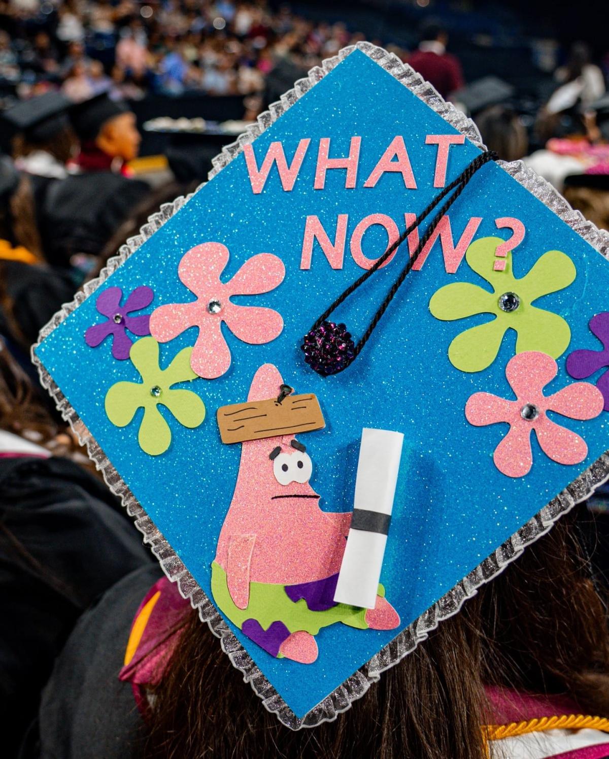 États-Unis : les diplômés de cette université détournent leur chapeau avec créativité États-Unis : les diplômés de cette université détournent leur chapeau avec créativité